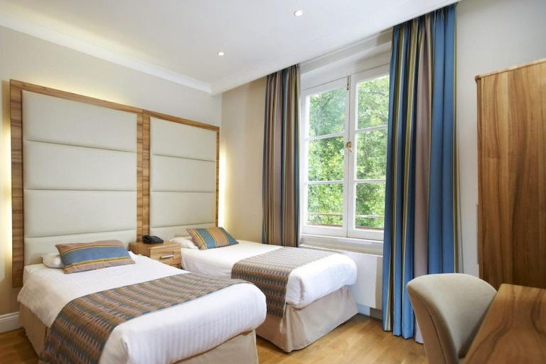 Royal Eagle hotell